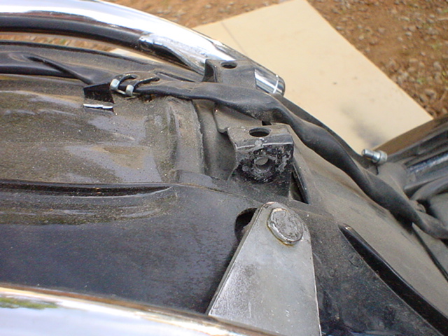 Honda shadow vlx seat removal #6